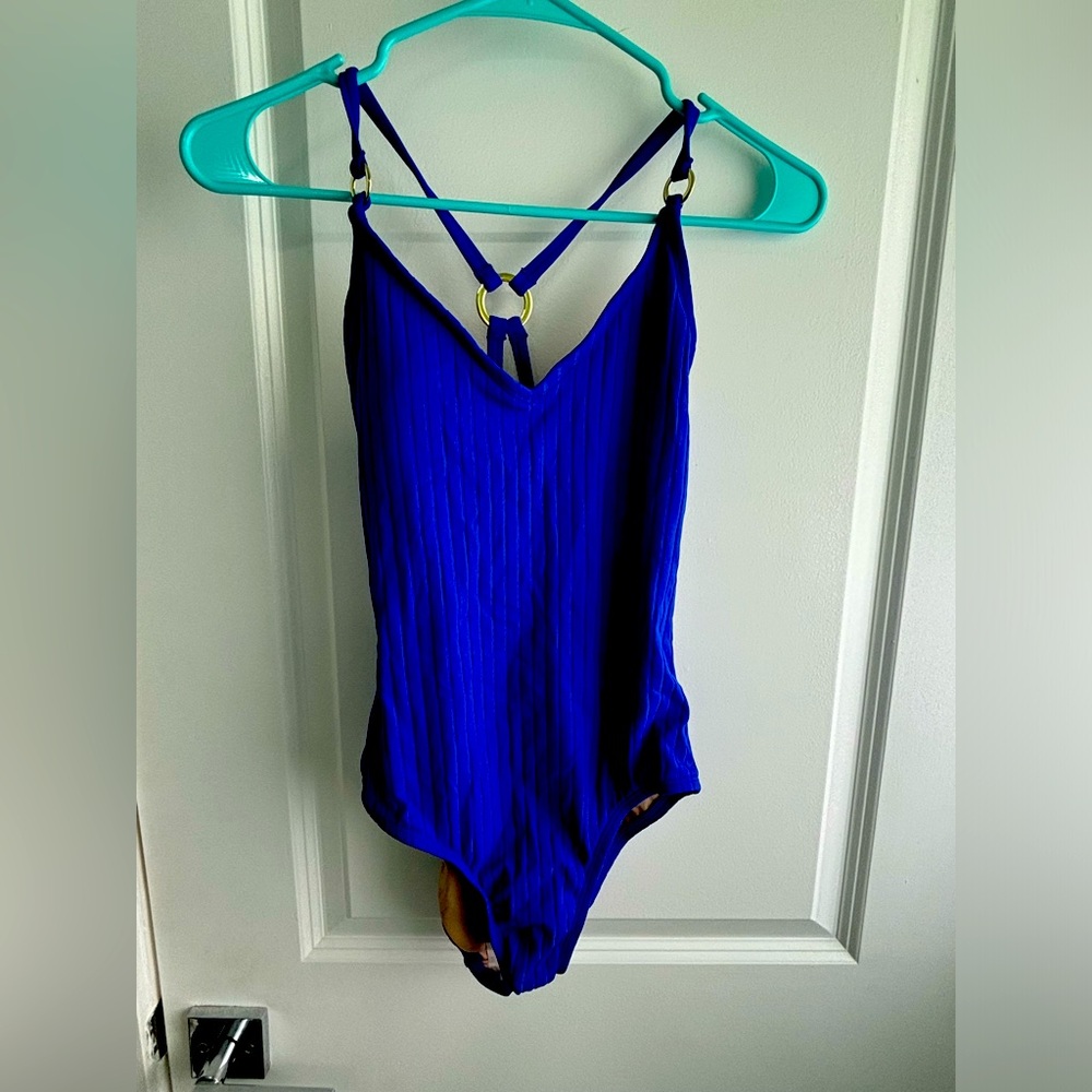 Women’s one-piece bathing suit
